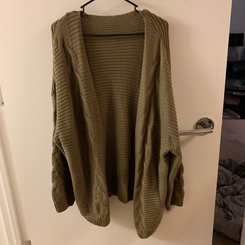 Olive green, knitted cardigan